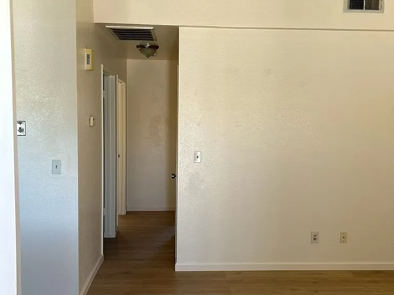640 E Hawkeye Ave #2 — Photo 6