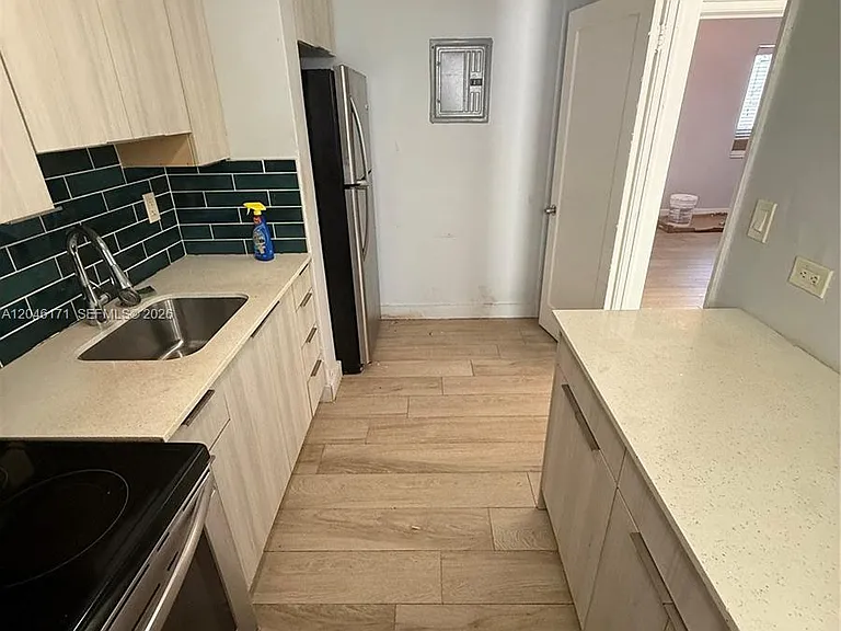 1450 Lenox Ave #5 — Photo 12