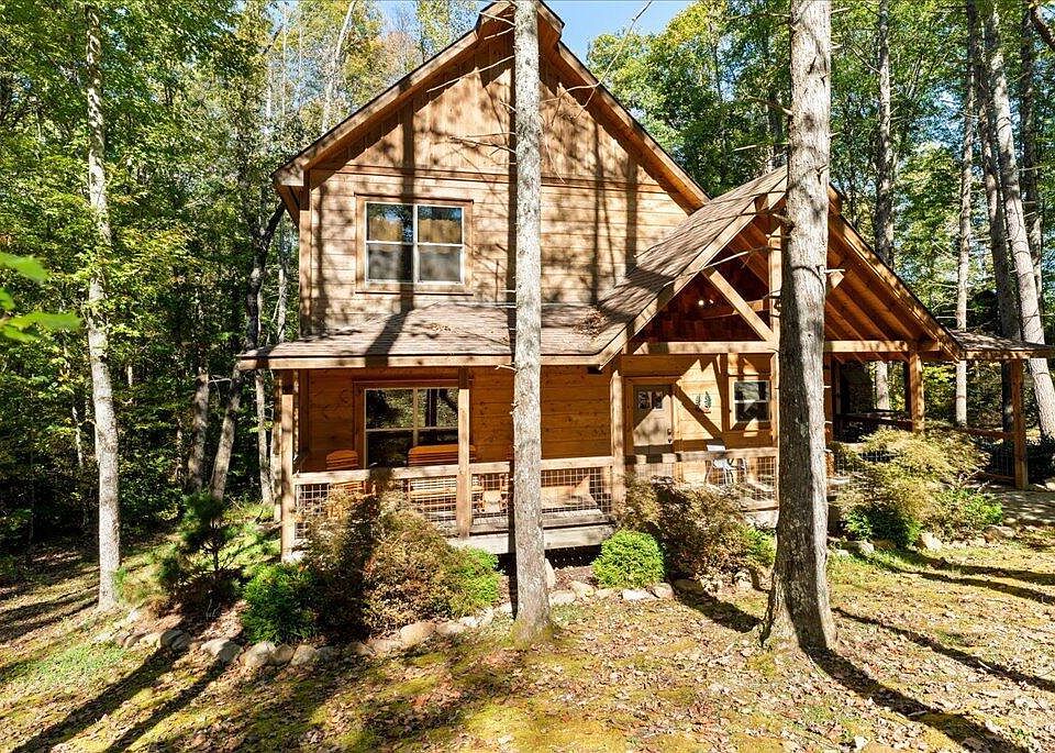 1st image of 2215 Cub Cir