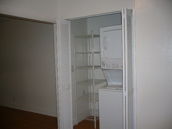 4th image of 2718 Puu Hoolai St #A