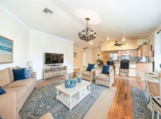 589 98th Ave N, Naples, FL 34108