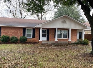 104 King Dr, Pearl, MS 39208