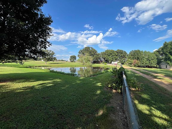 5th image of 1287 Pineyridge Rd