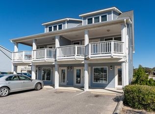 5022 E Oak Island Dr APT 4, Oak Island, NC 28465