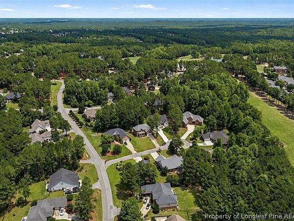 5th image of 31 Pine Hill Ct