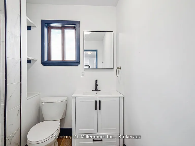 250 Hurontario St #2 — Photo 18