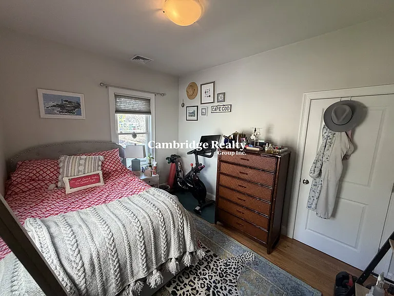 440 Windsor St #2 — Photo 12