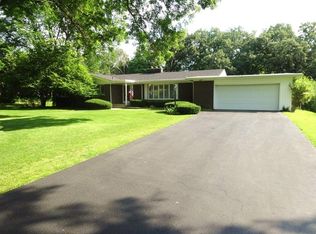 1241 Oakdale Dr, Elgin, IL 60123