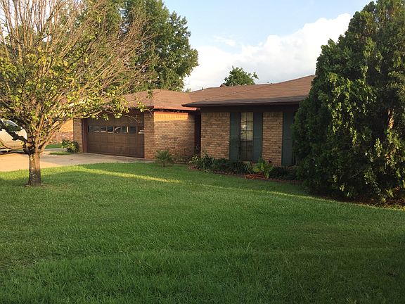 2nd image of 3622 Fairfield Dr
