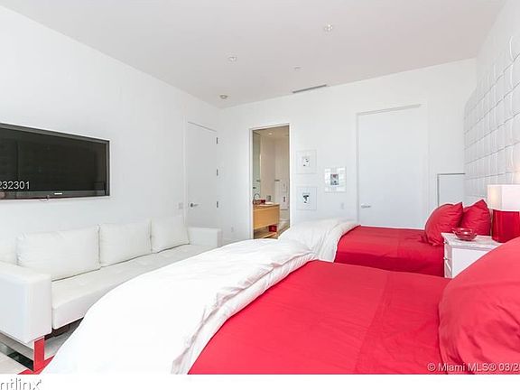 5th image of 800 S Pointe Dr APT 602