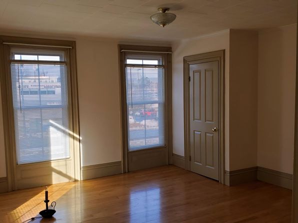 298 Granite St APT 2F