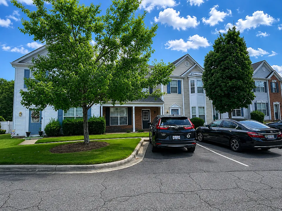 6876 Rothchild Dr