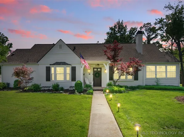 2303 S Delaware Pl, Tulsa, OK 74114