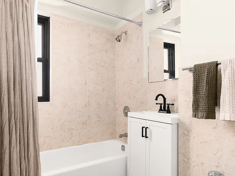 245 E 72nd St #9G — Photo 5