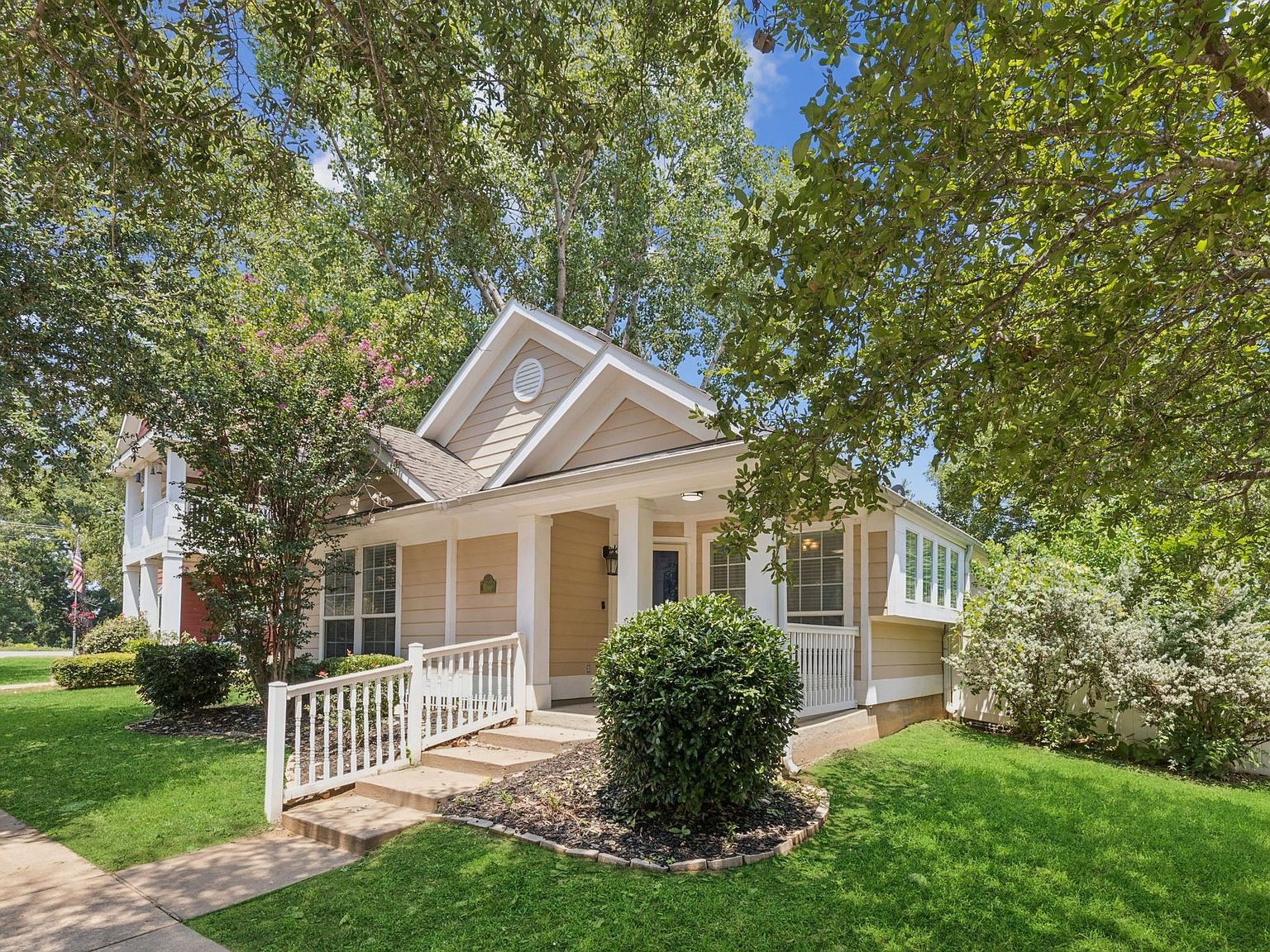 9805 Lexington Dr, Aubrey, TX 76227 | Zillow