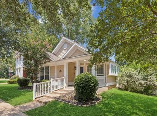 9805 Lexington Dr, Aubrey, TX 76227