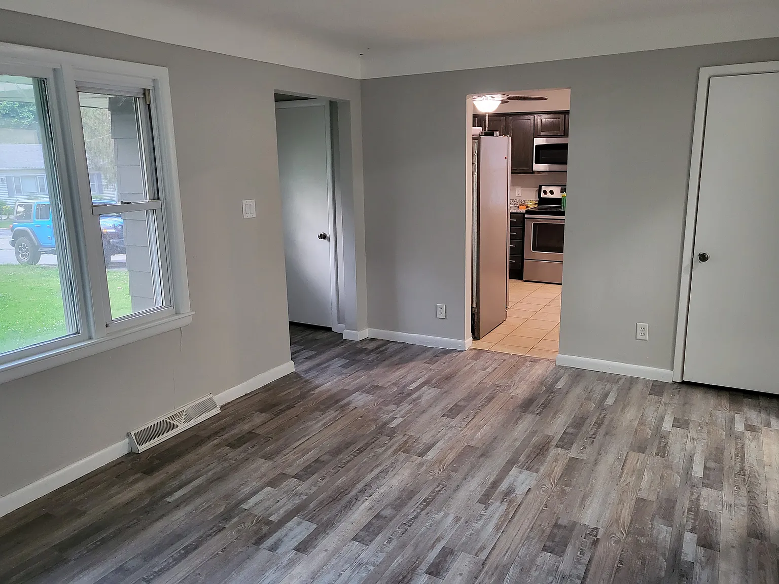3 bed, 1500 sqft, $1,799 — Photo 3