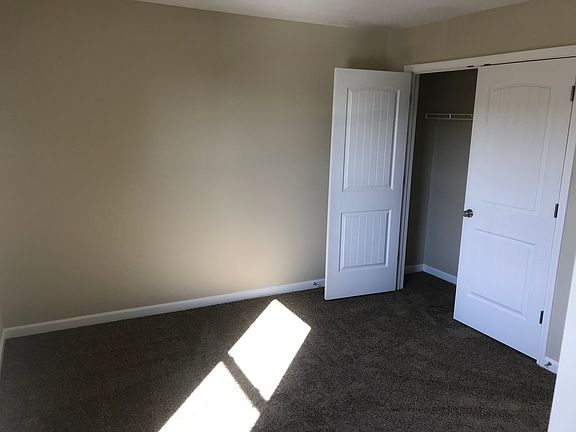 4th image of 34 Tennessee St