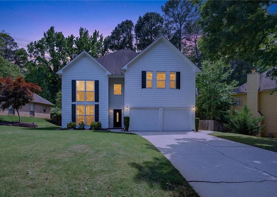1st image of 371 Shyrewood Dr