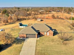 3900 Old Country Cir, Edmond, OK 73034