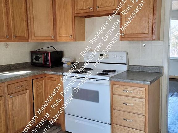2nd image of 611 Jefferson St Unit 1