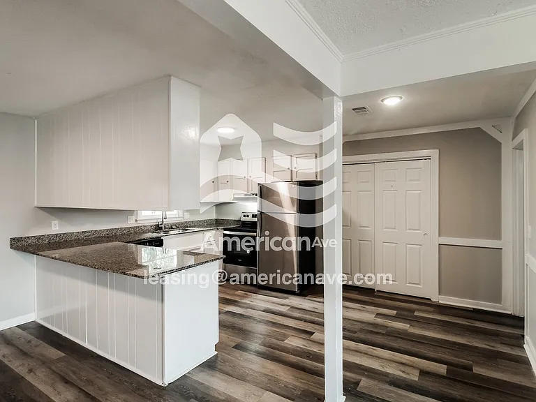 1678182_006_wm_-_kitchen_13484778.jpg