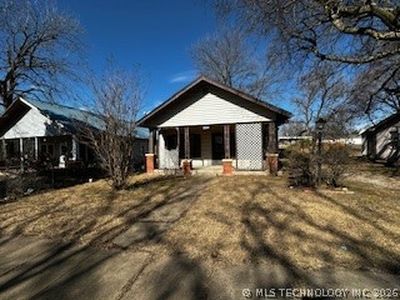 806 E Tahlequah Ave, Sulphur, OK, 73086