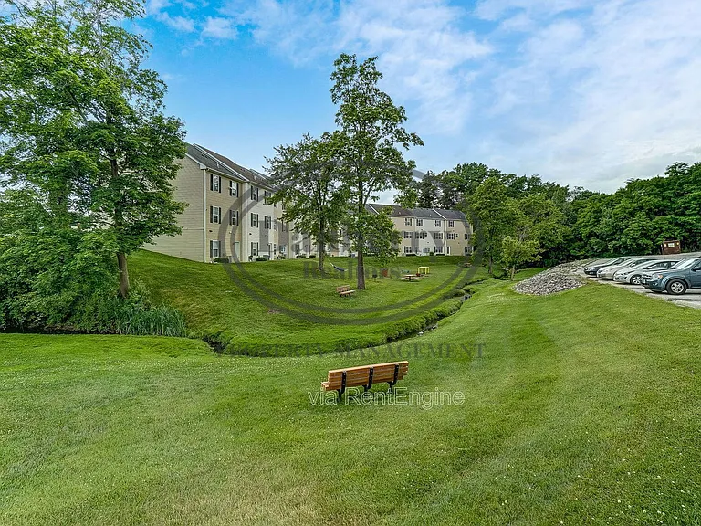 1115 N Byrne Rd — Photo 32