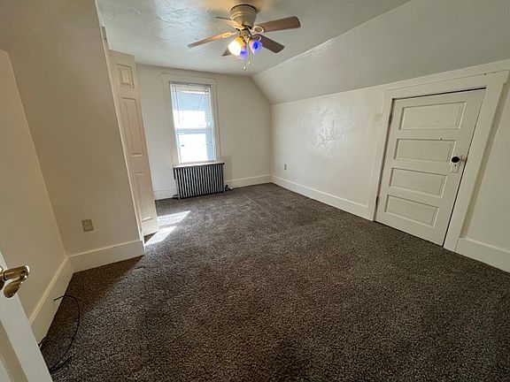5th image of 207 Sycamore St #B
