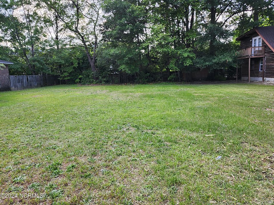 2nd image of 105 Paul Circle