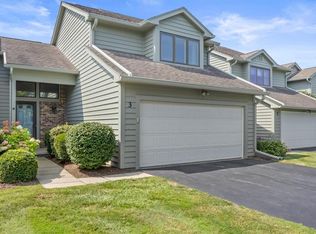 3 Banbury Dr, Rochester, NY 14612