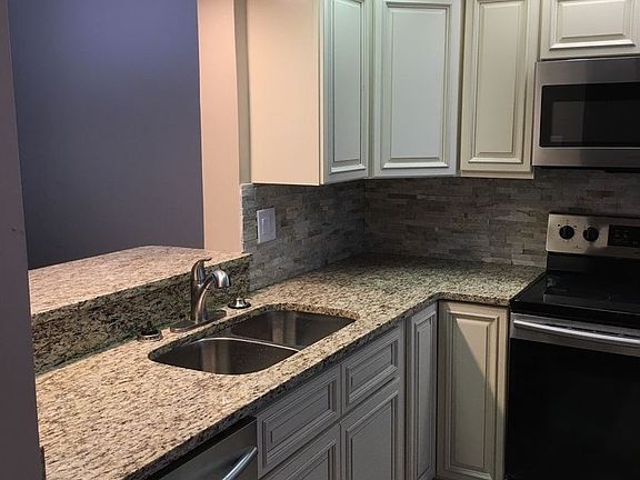 5th image of 25307 Northlake Dr