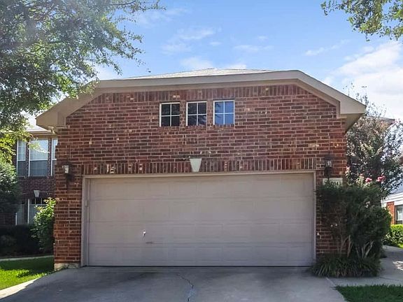 2nd image of 11704 Latania Ln