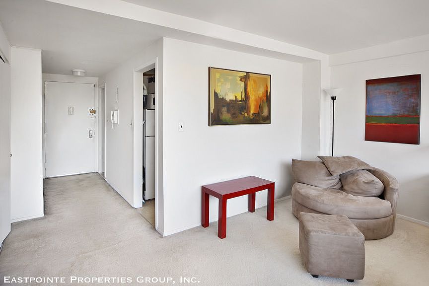 2nd image of 65 Cooper Sq APT 5D