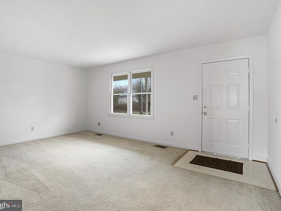 4th image of 11525 Piedmont Dr