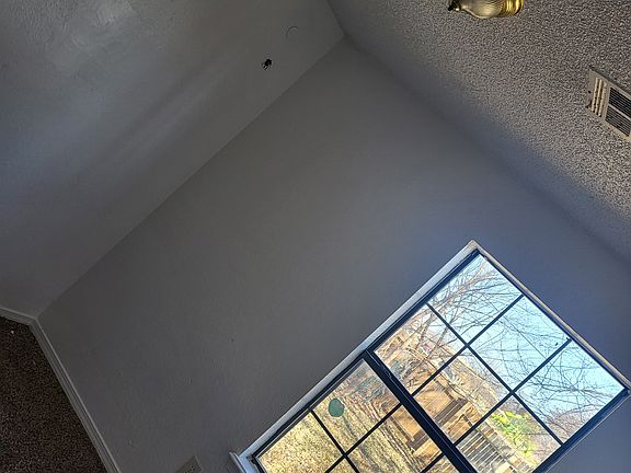 4th image of 5723 S Vancouver Ave