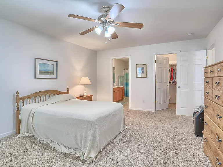 1213 Roberto Rd — Photo 18