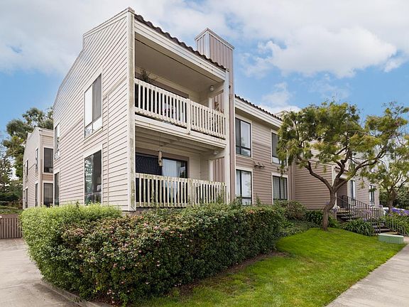 3rd image of 458 Laurel Ave