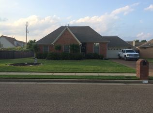 8680 Old Post Rd, Cordova, TN 38018