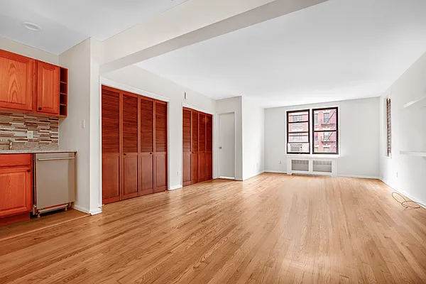 Rented by Brown Harris Stevens | media 1