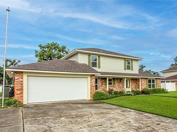 2nd image of 43 Country Club Dr