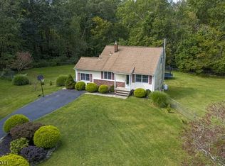 15 Hemlock Pl, Randolph, NJ 07869