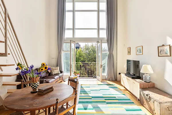 Sold by Compass | media 1