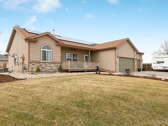 4th image of 3819 Harbor Ln