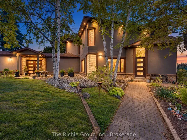21 Bartley Dr, Caledon, ON L7E 0N1