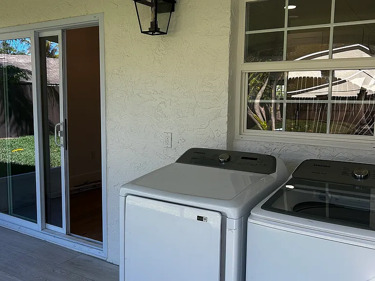 4499 Dorando Dr — Photo 12