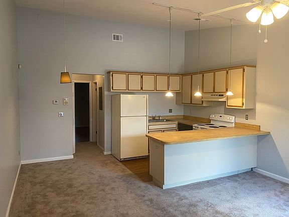 3rd image of 2372 Hartsfield Way