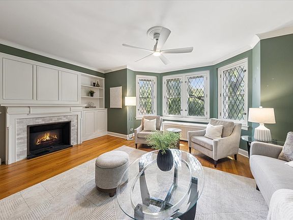 4th image of 307 W Harris Ave APT 2B