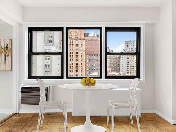 3rd image of 205 E 77th St APT 11J