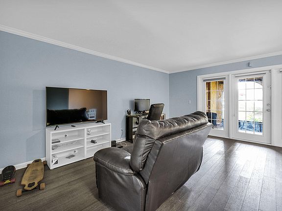 5th image of 3878 N La Mirada Dr #1